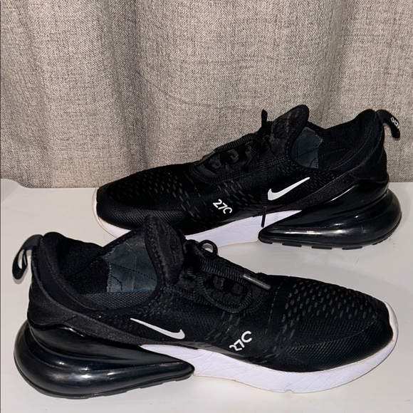 Nike Air Max 270 Black and White‎ Oreo Retro LowSneakers AH8050-002 Mens Size 10 - Picture 9 of 11